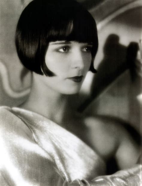 bob haircut 1920s.